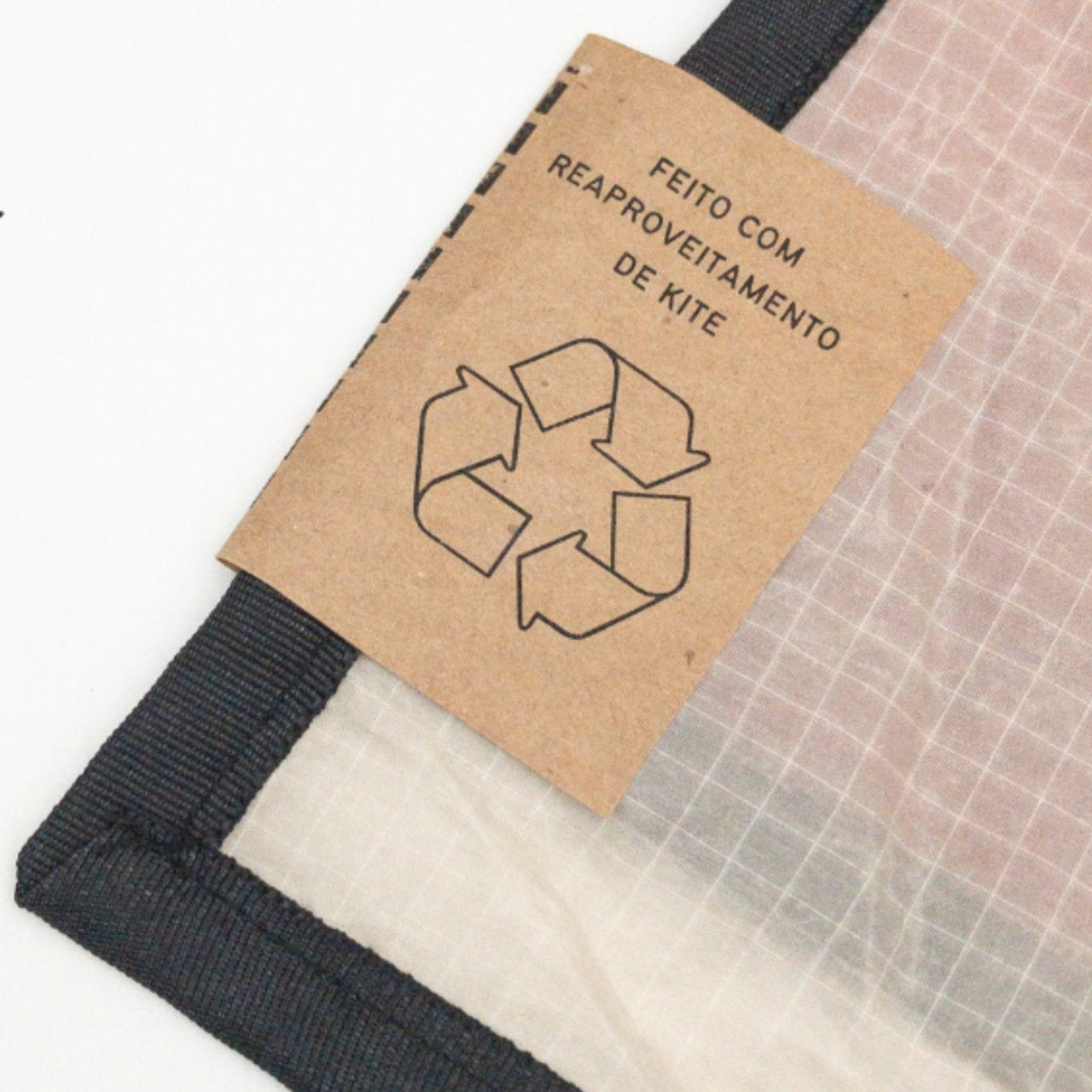 sacolinha sustentavel ecologica para vestir neoprene surf