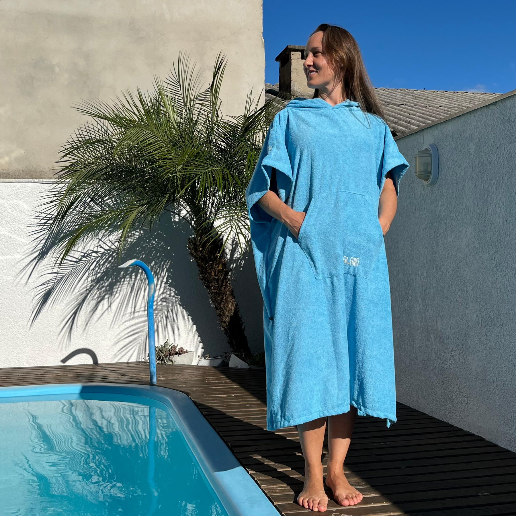 poncho atoalhado azul piscina roupão para natação