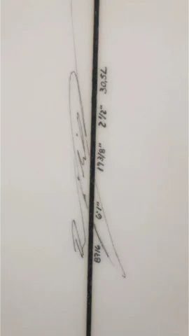 Medidas da SRS Black Cross 6'1: 19 3/8" x 2 1/2" – volume 30,5L