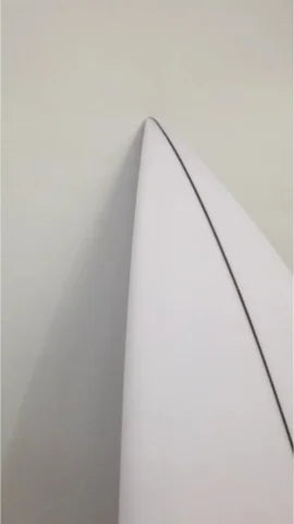 Prancha SRS Black Cross 6'1 30,5L – detalhe do bico