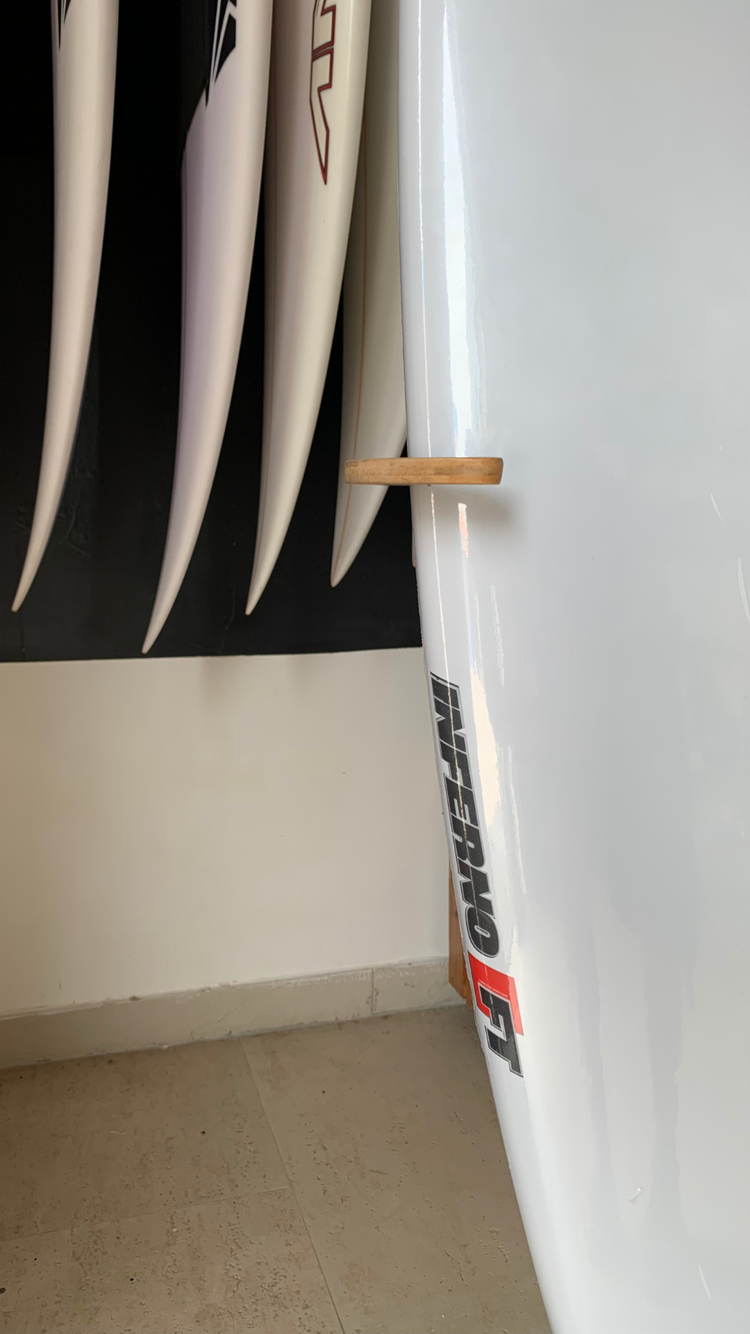 SharpEye na construção Full Carbon — Inferno FT 5'10 29,95L