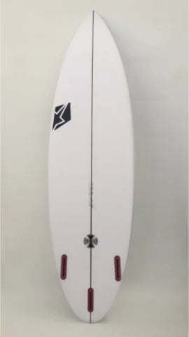 Prancha SRS Black Cross 6'1 30,5L seminova – fundo com caixas de quilha futures
