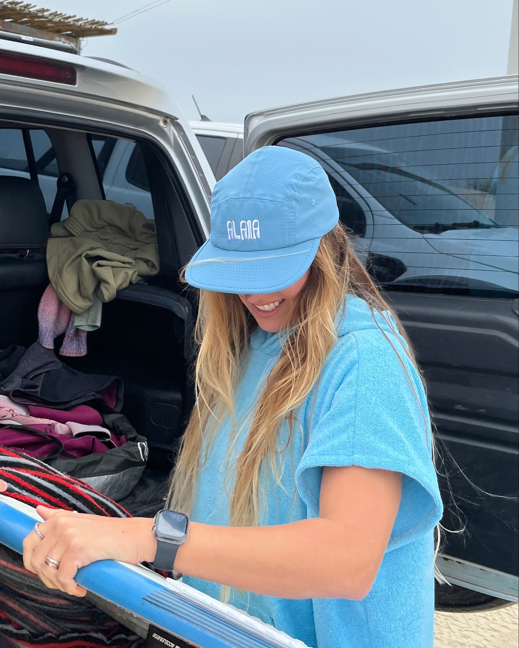 surf lifestyle Alaia boné surf five panel azul